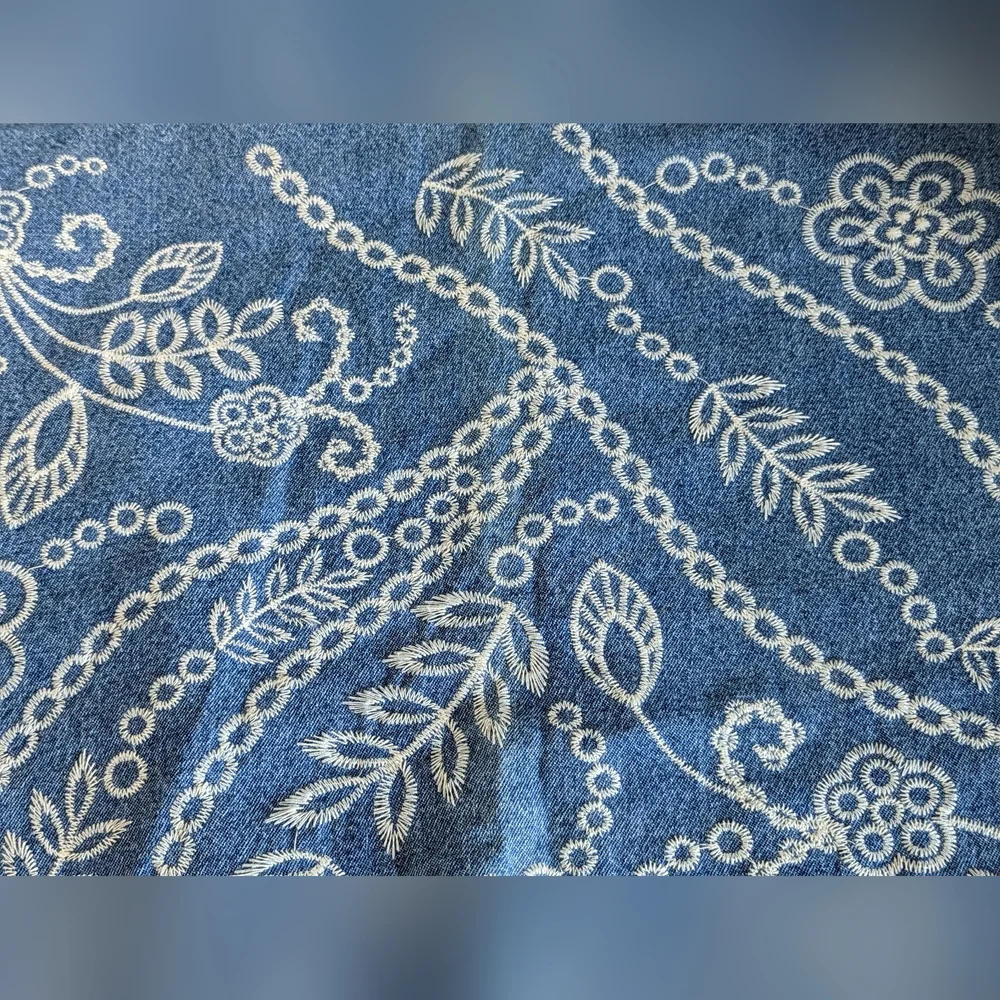 Anthropologie Blu Pepper Embroidered Blue Jean Skirt Scalloped Hem Size M - Picture 11 of 11